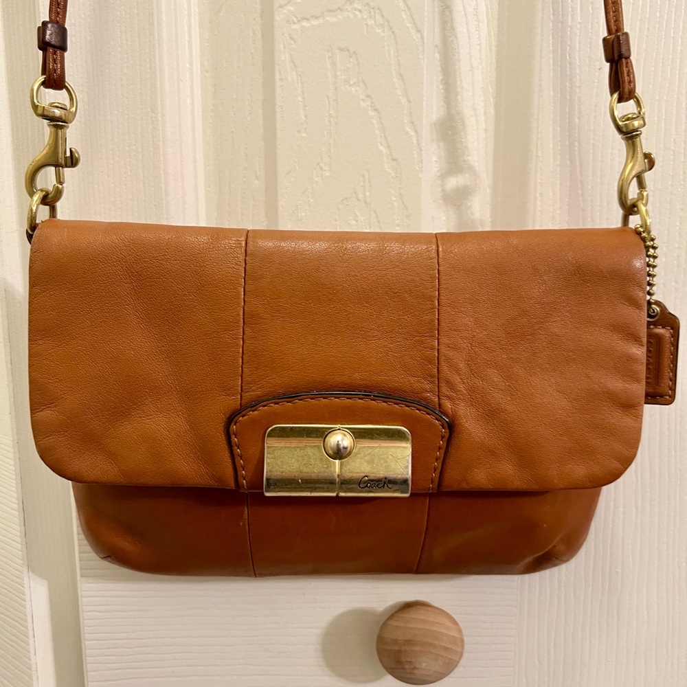 Vintage Coach Tan Leather Crossbody Bag